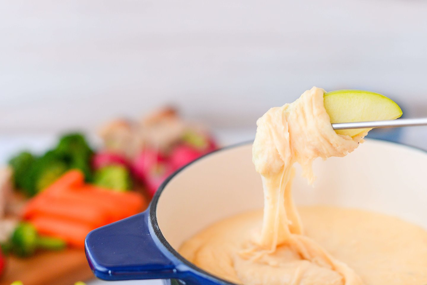 How to Make Easy Cheese Fondue | U.S. Dairy