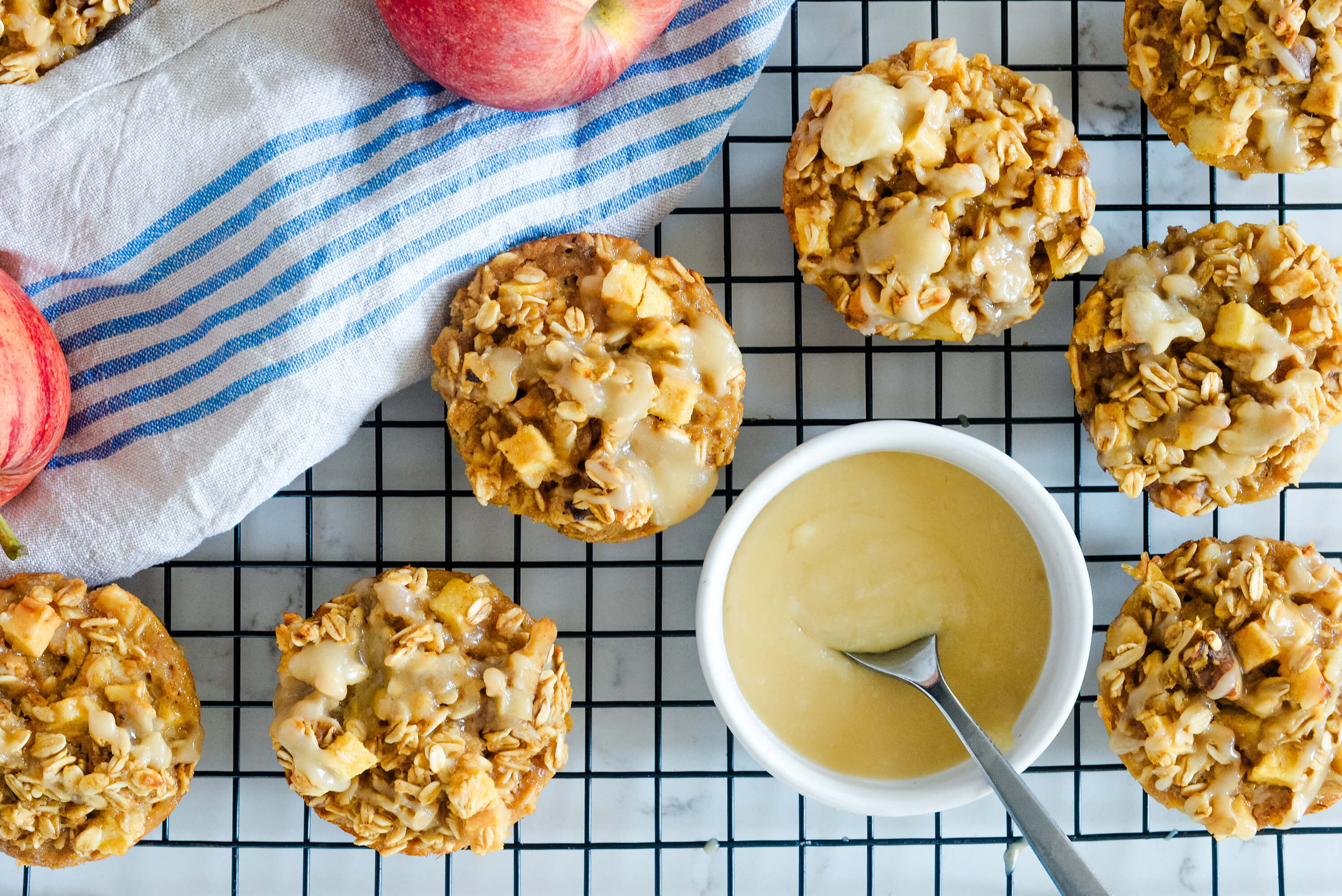 Apple Cinnamon Baked Oatmeal Cups​ | U.S. Dairy