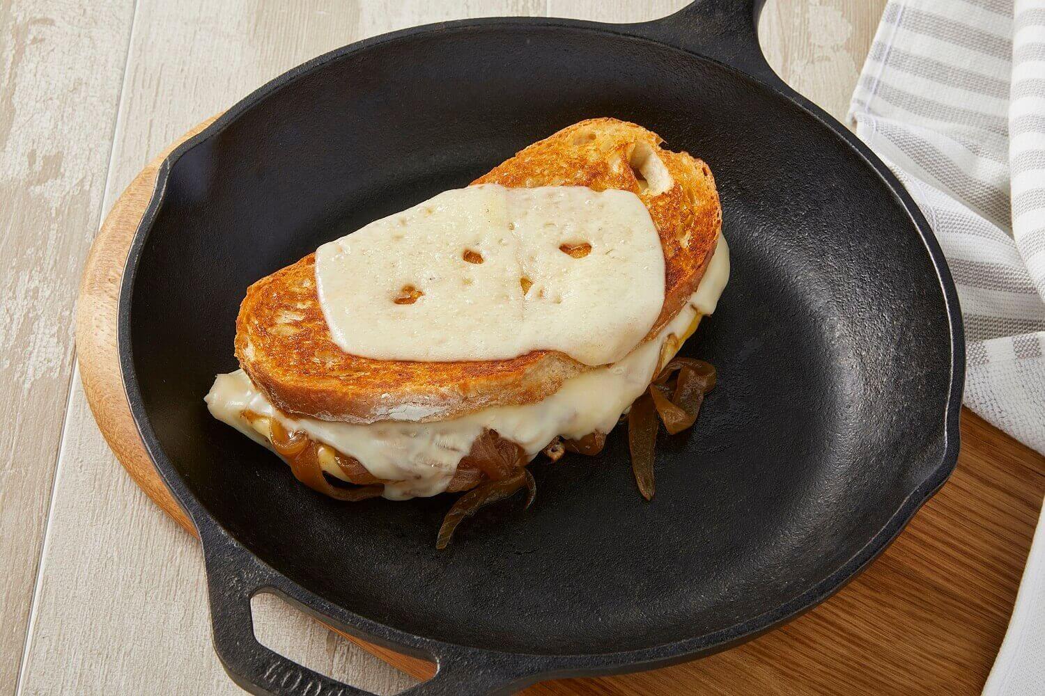 French Onion Grilled Cheese Sandwich Recipe | U.S. Dairy